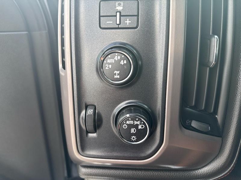 GMC Sierra 1500 SLT Crew Cab 4WD SWB 2014