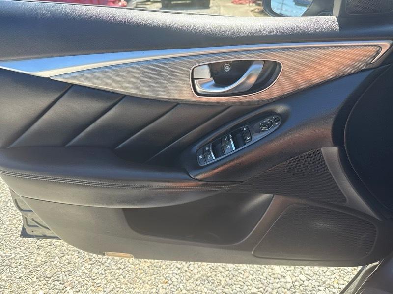 Infiniti Q50 Base AWD 2015