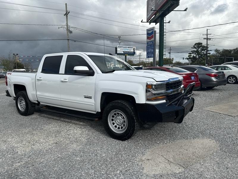 Chevrolet Silverado 1500 LT Crew Cab 4WD SWB 2018