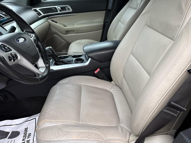 Ford Explorer XLT 2011