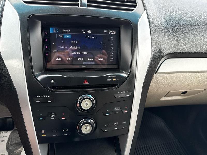 Ford Explorer XLT 2011