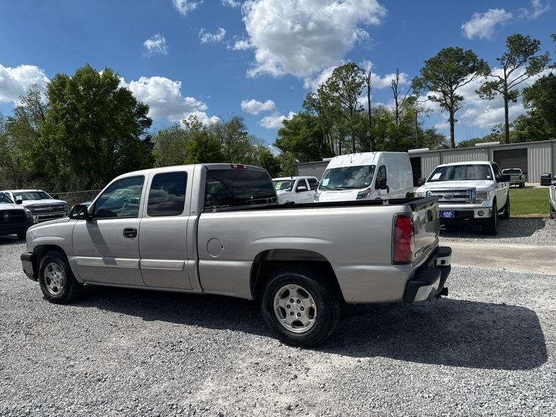 Chevrolet Silverado 1500 LS Extended Cab 2WD 2004