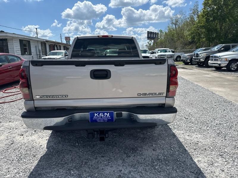 Chevrolet Silverado 1500 LS Extended Cab 2WD 2004