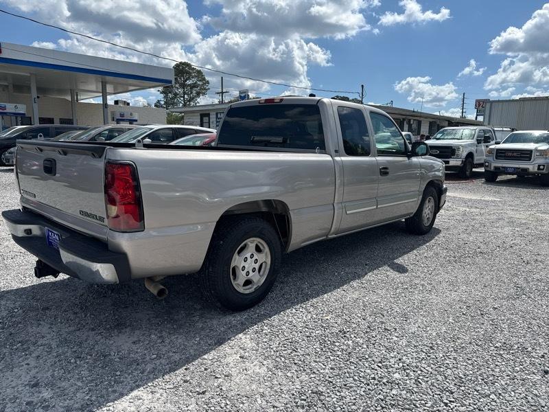 Chevrolet Silverado 1500 LS Extended Cab 2WD 2004