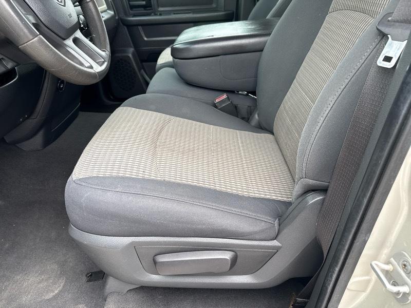 RAM 1500 SLT Quad Cab 2WD 2010