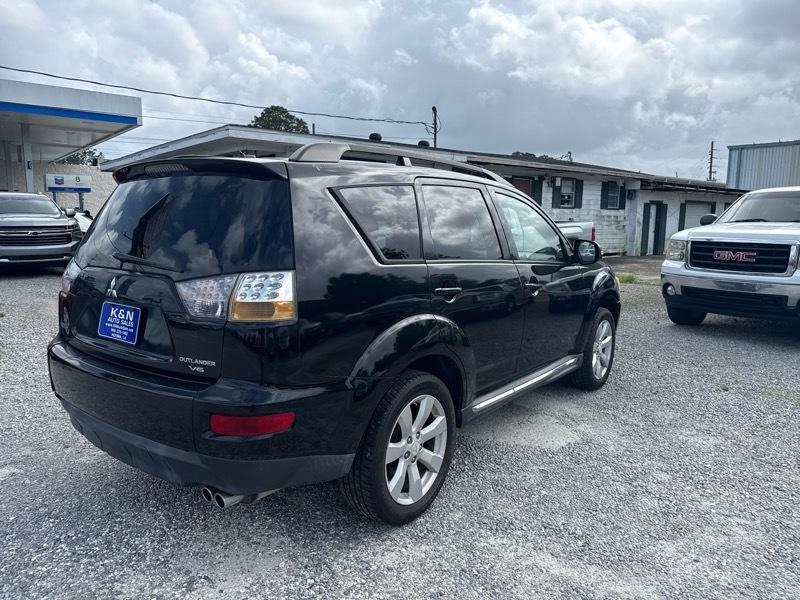 Mitsubishi Outlander SE 2WD 2010