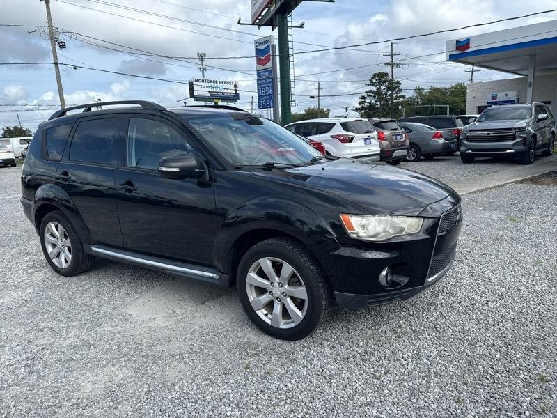 Mitsubishi Outlander SE 2WD 2010