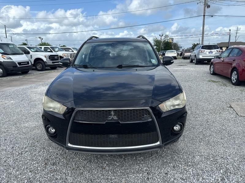 Mitsubishi Outlander SE 2WD 2010