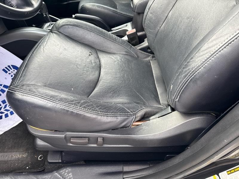 Mitsubishi Outlander SE 2WD 2010