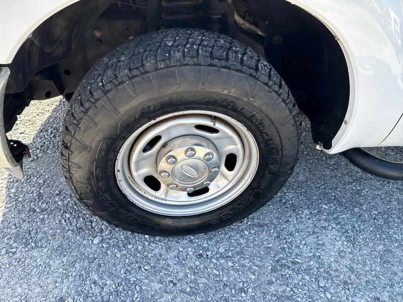 Ford F-250 SD XL SuperCab 2WD 2012