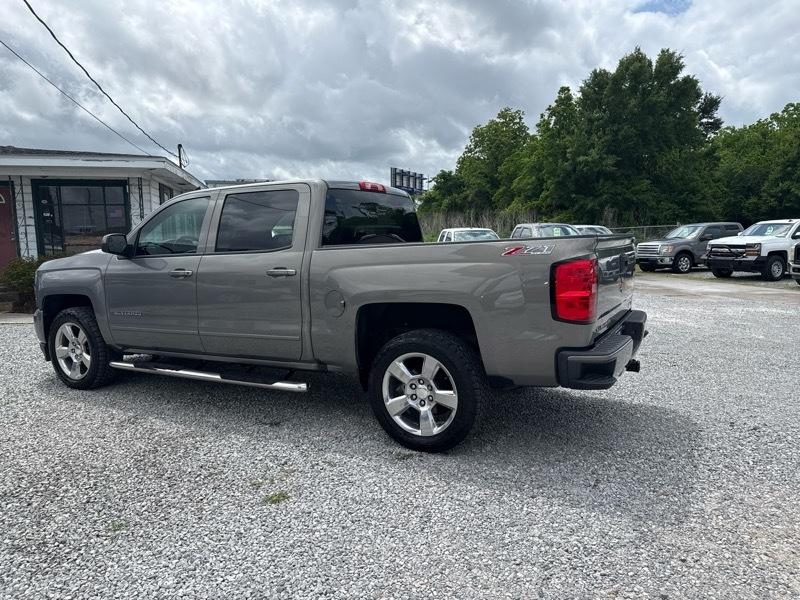 Chevrolet Silverado 1500 LT Crew Cab 4WD SWB 2017