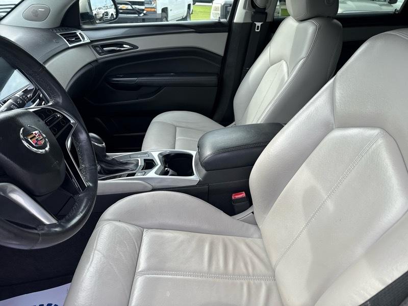 Cadillac SRX Base 2013