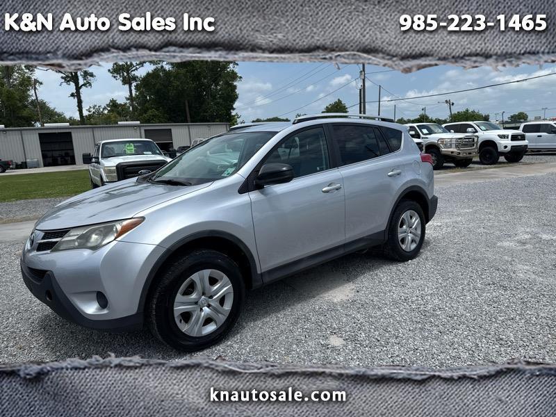 Toyota RAV4 LE FWD 2015