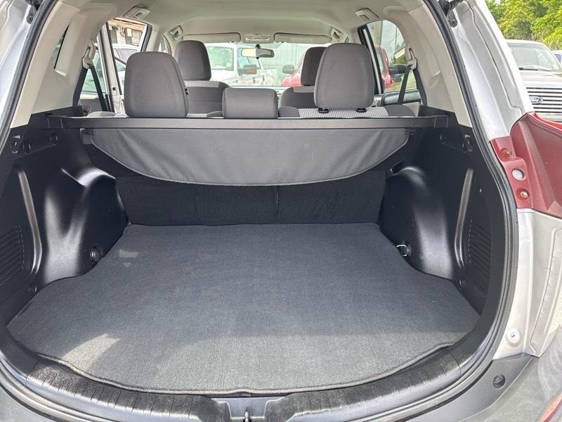 Toyota RAV4 LE FWD 2015