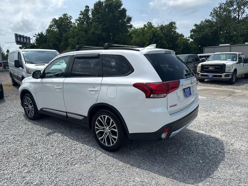 Mitsubishi Outlander SEL 2WD 2018