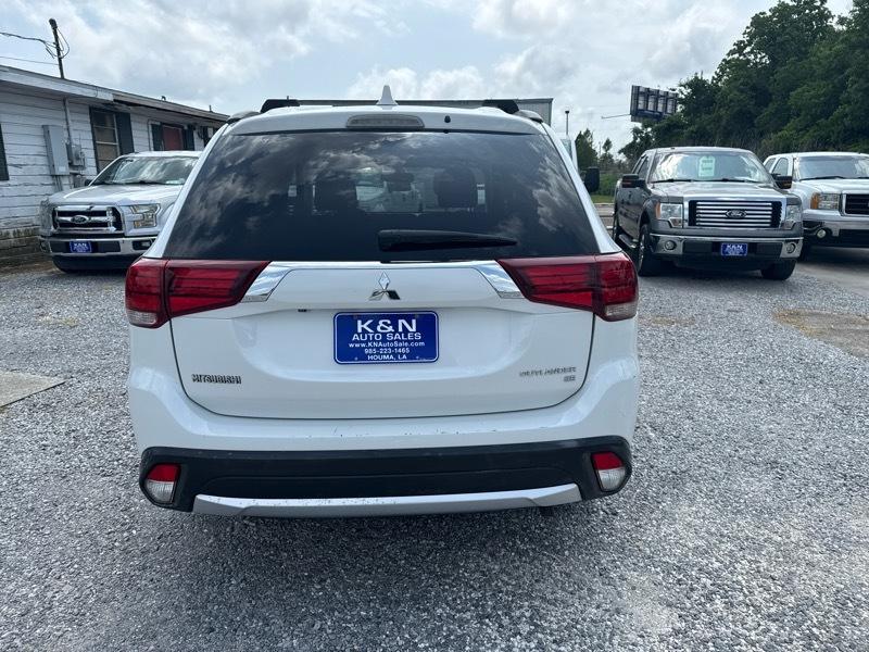 Mitsubishi Outlander SEL 2WD 2018