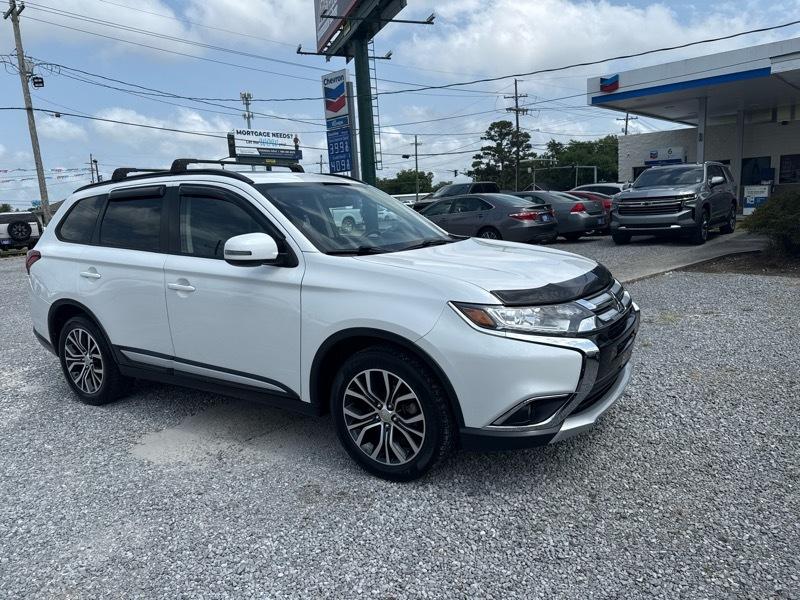 Mitsubishi Outlander SEL 2WD 2018