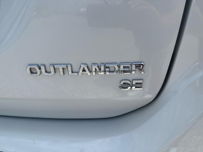 Mitsubishi Outlander SEL 2WD 2018
