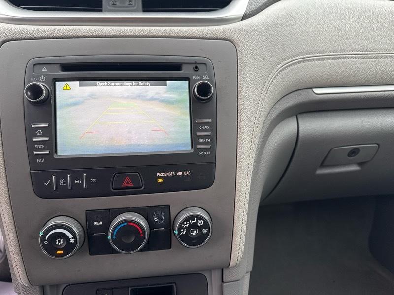 Chevrolet Traverse LS FWD w/PDC 2017