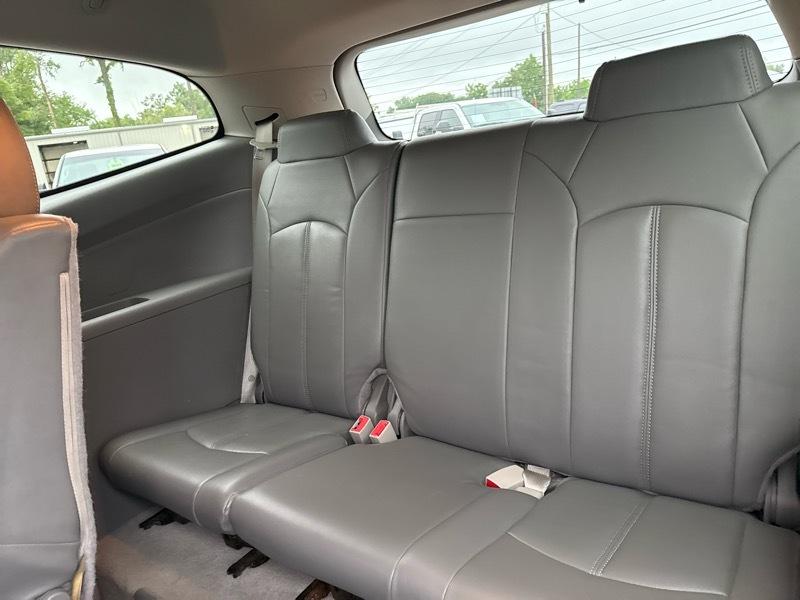 Chevrolet Traverse LS FWD w/PDC 2017