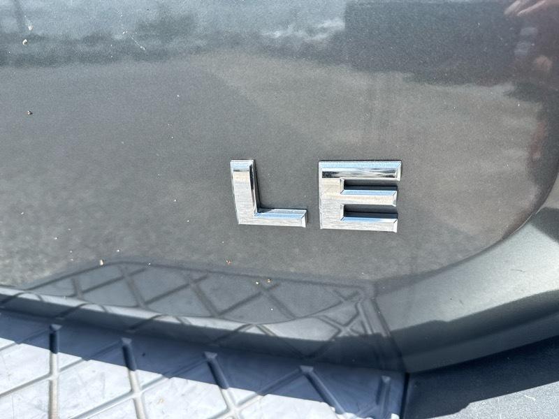 Nissan Armada LE 2WD 2005