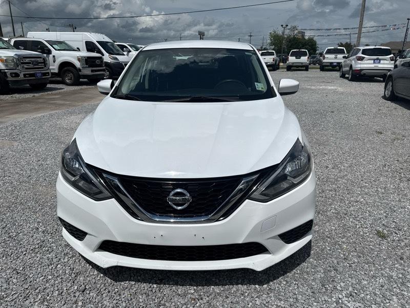 Nissan Sentra S 6MT 2017