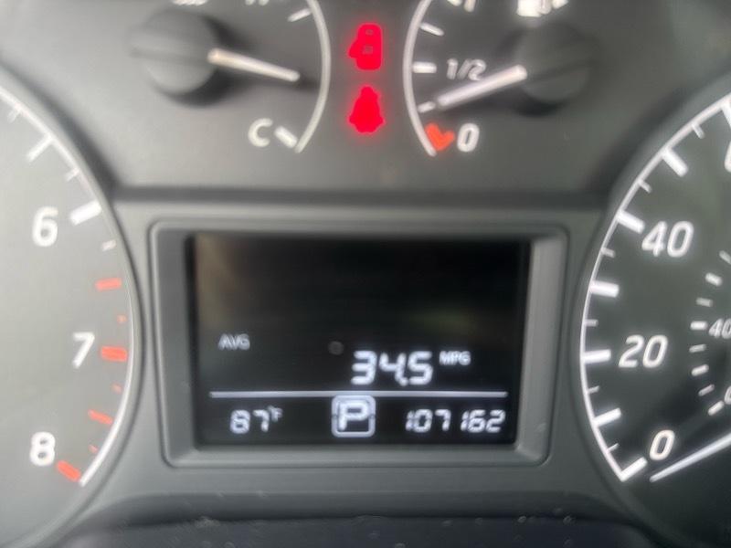 Nissan Sentra S 6MT 2017