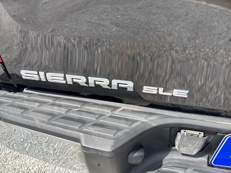 GMC Sierra 1500 SLE Crew Cab 2WD 2009