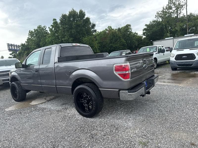 Ford F-150 XLT SuperCab 8-ft. Bed 2WD 2010