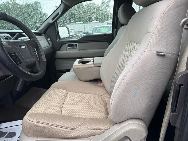 Ford F-150 XLT SuperCab 8-ft. Bed 2WD 2010
