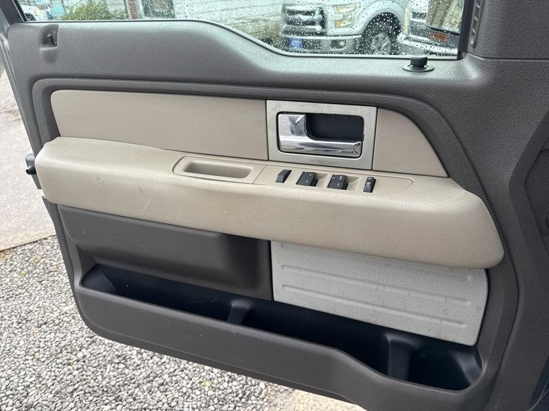 Ford F-150 XLT SuperCab 8-ft. Bed 2WD 2010