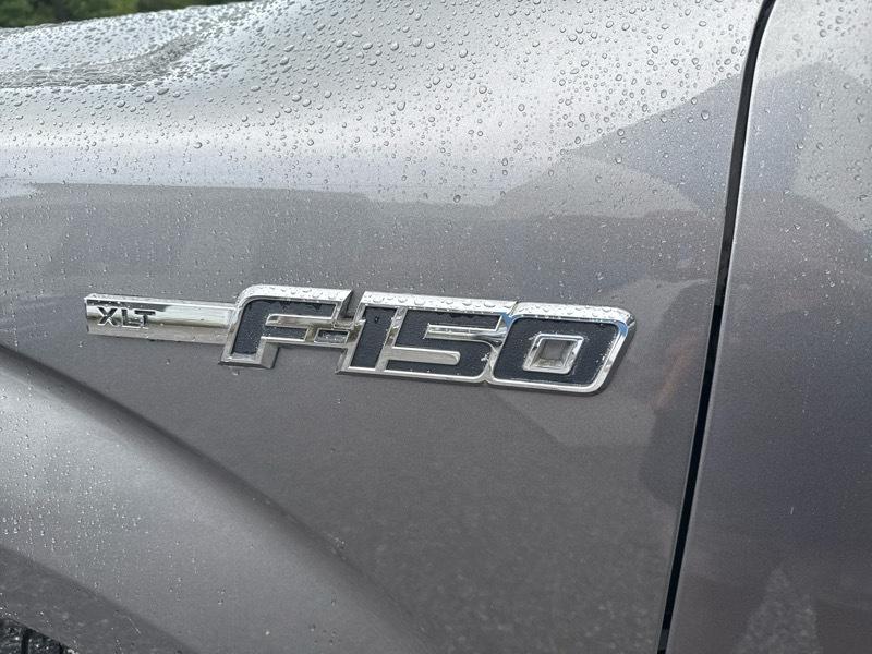 Ford F-150 XLT SuperCab 8-ft. Bed 2WD 2010