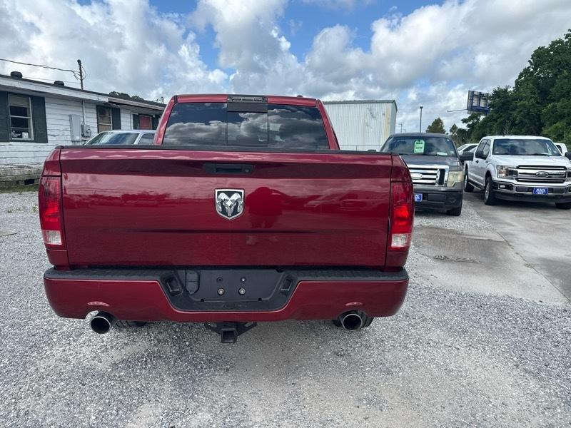 RAM 1500 ST Crew Cab 2WD 2011