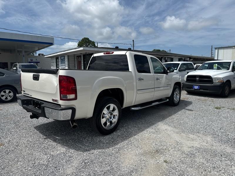 GMC Sierra 1500 SLT Crew Cab  Short Box 2WD 2011