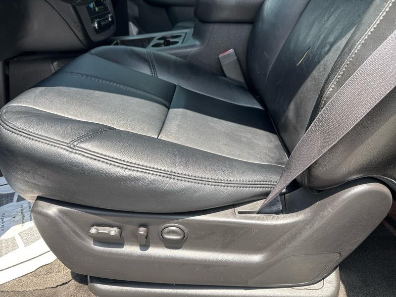 Chevrolet Tahoe LT 4WD 2012