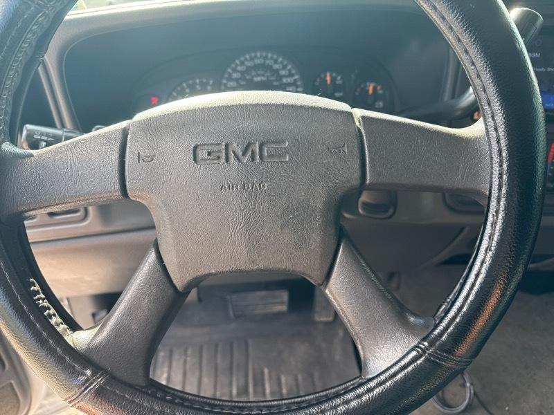 GMC Sierra 1500 SLE Crew Cab  Short Box 2WD 2005
