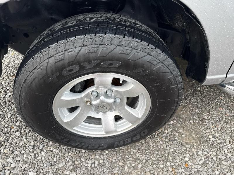 Toyota Tundra SR5 Double Cab 4.7L 2WD 2006