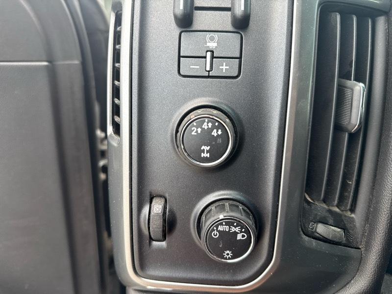 Chevrolet Silverado 2500HD LT Crew Cab 4WD 2015
