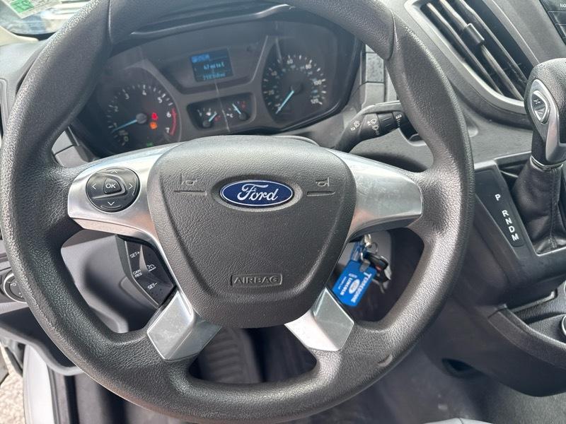 Ford Transit 250 Van Med. Roof w/Sliding Pass. 148-in. WB 2018