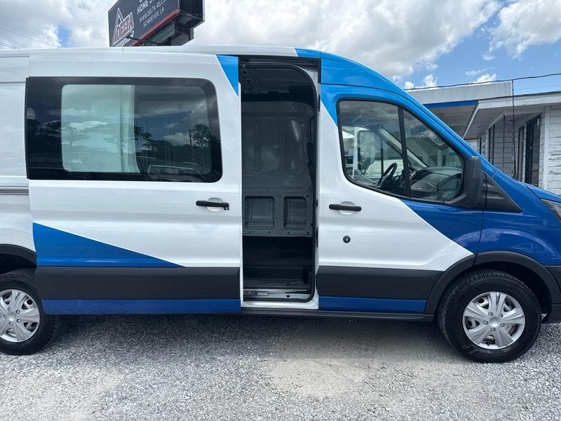 Ford Transit 250 Van Med. Roof w/Sliding Pass. 148-in. WB 2018