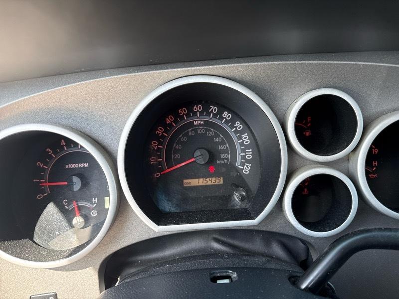 Toyota Tundra SR5 4.6L V8 Double Cab 2WD 2010