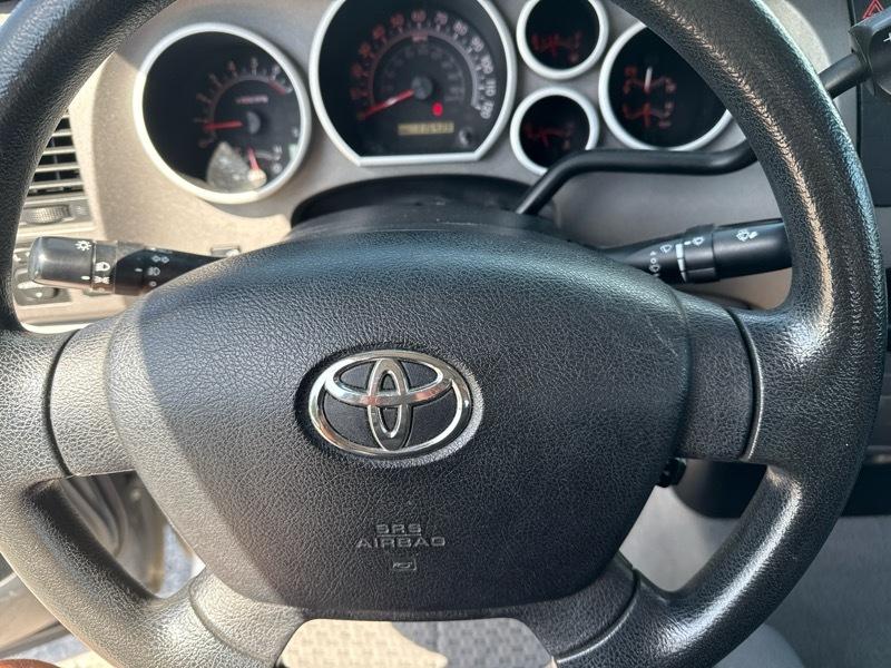Toyota Tundra SR5 4.6L V8 Double Cab 2WD 2010