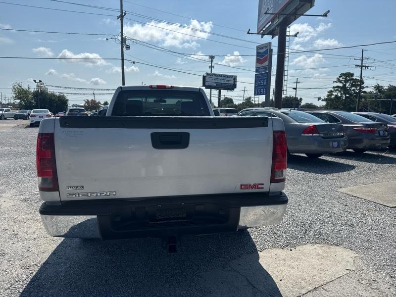 GMC Sierra 1500 W/T Reg Cab 2011