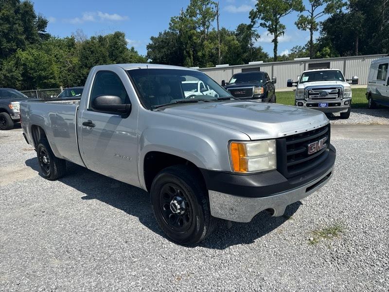 GMC Sierra 1500 W/T Reg Cab 2011