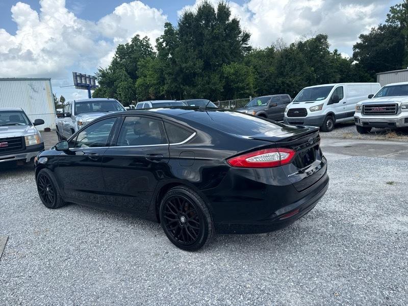 Ford Fusion SE 2016