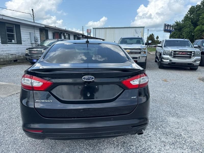 Ford Fusion SE 2016