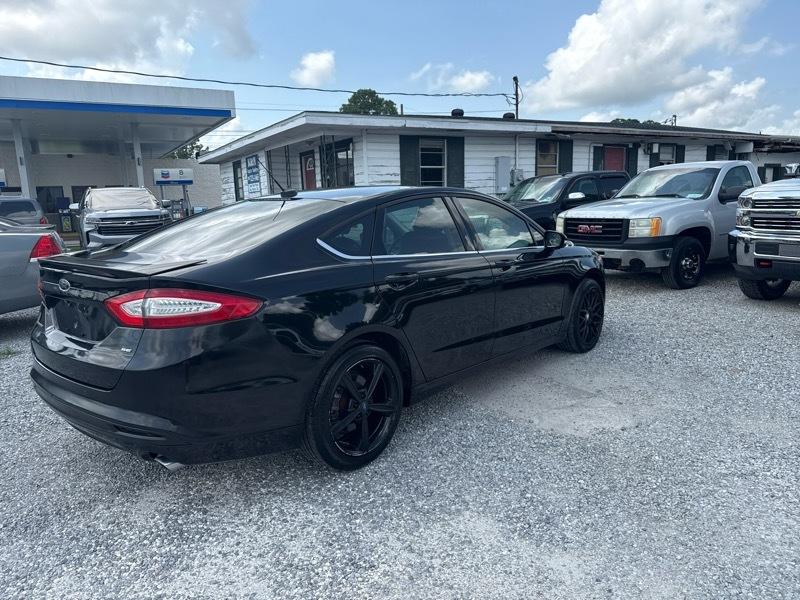 Ford Fusion SE 2016