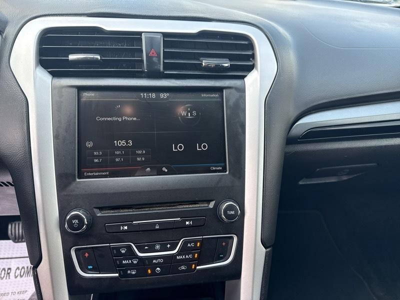 Ford Fusion SE 2016