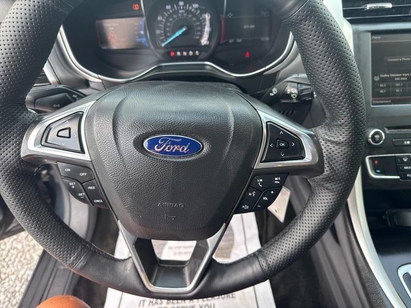Ford Fusion SE 2016