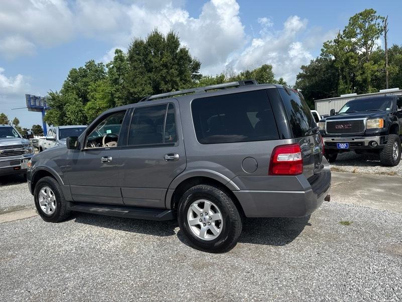 Ford Expedition XLT 2WD 2010